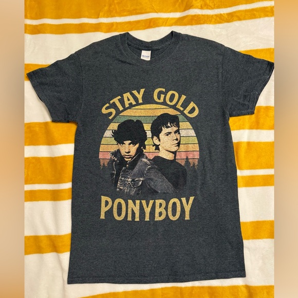 Other - Stay Gold Outsiders T-shirt Men’s size Small
